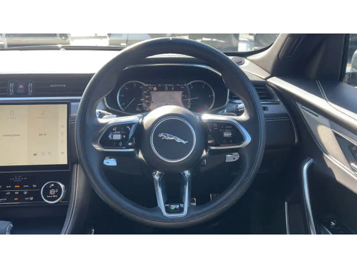 2022-jaguar-f-pace-30-d300-r-dynamic-se-big-14
