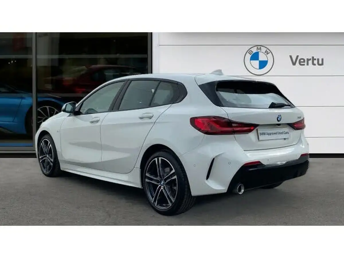 2023-bmw-1-series-15-118i-m-sport-lcp-dct-big-1
