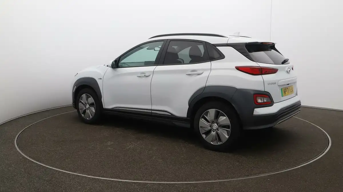 2021-hyundai-kona-e-premium-204ps-big-28