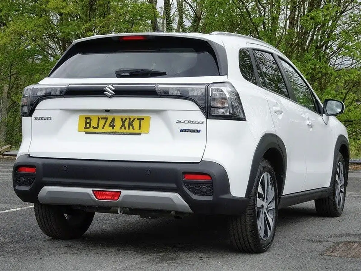 2024-suzuki-s-cross-15-ultra-allgrip-big-6
