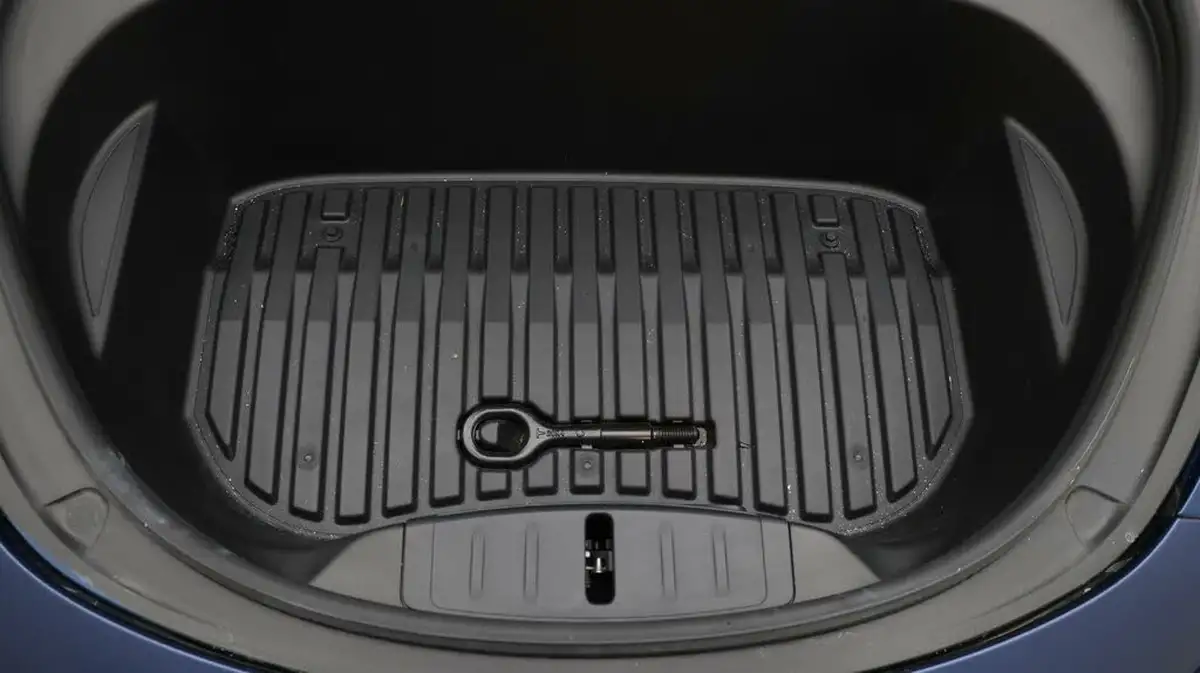 2021-tesla-model-3-e-standard-plus-big-19