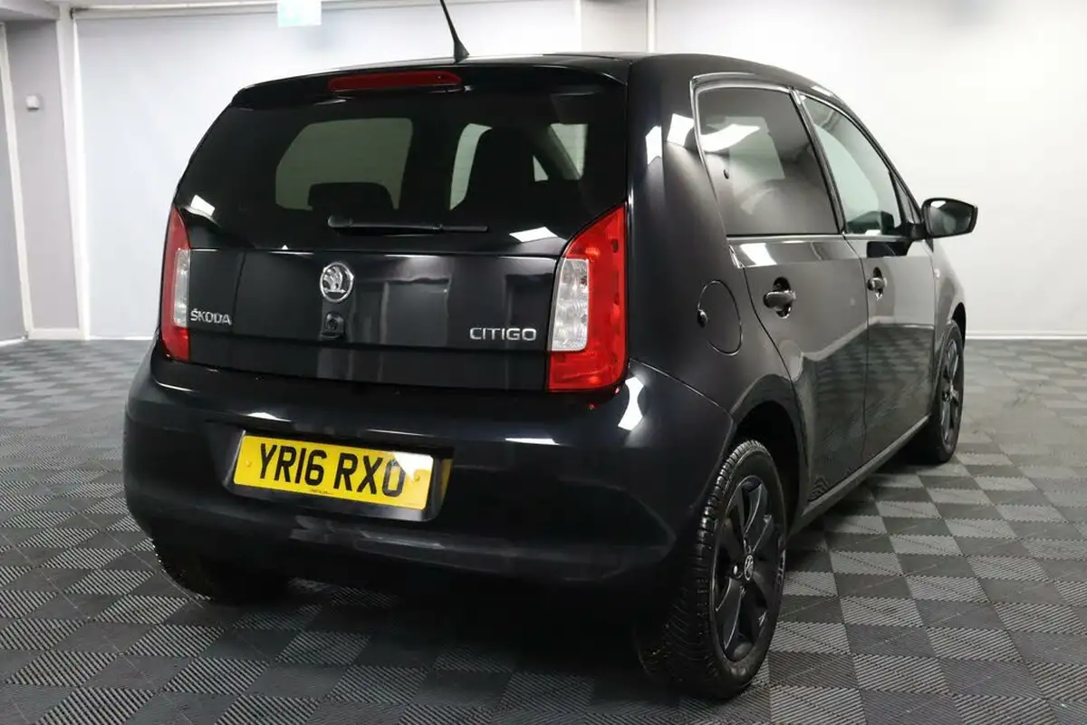 2016-skoda-citigo-10-mpi-colour-edition-5d-big-8
