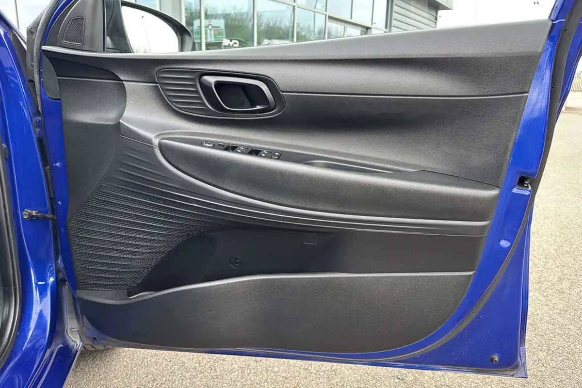 2021-hyundai-i20-10-t-gdi-se-connect-eclutch-imt-big-19