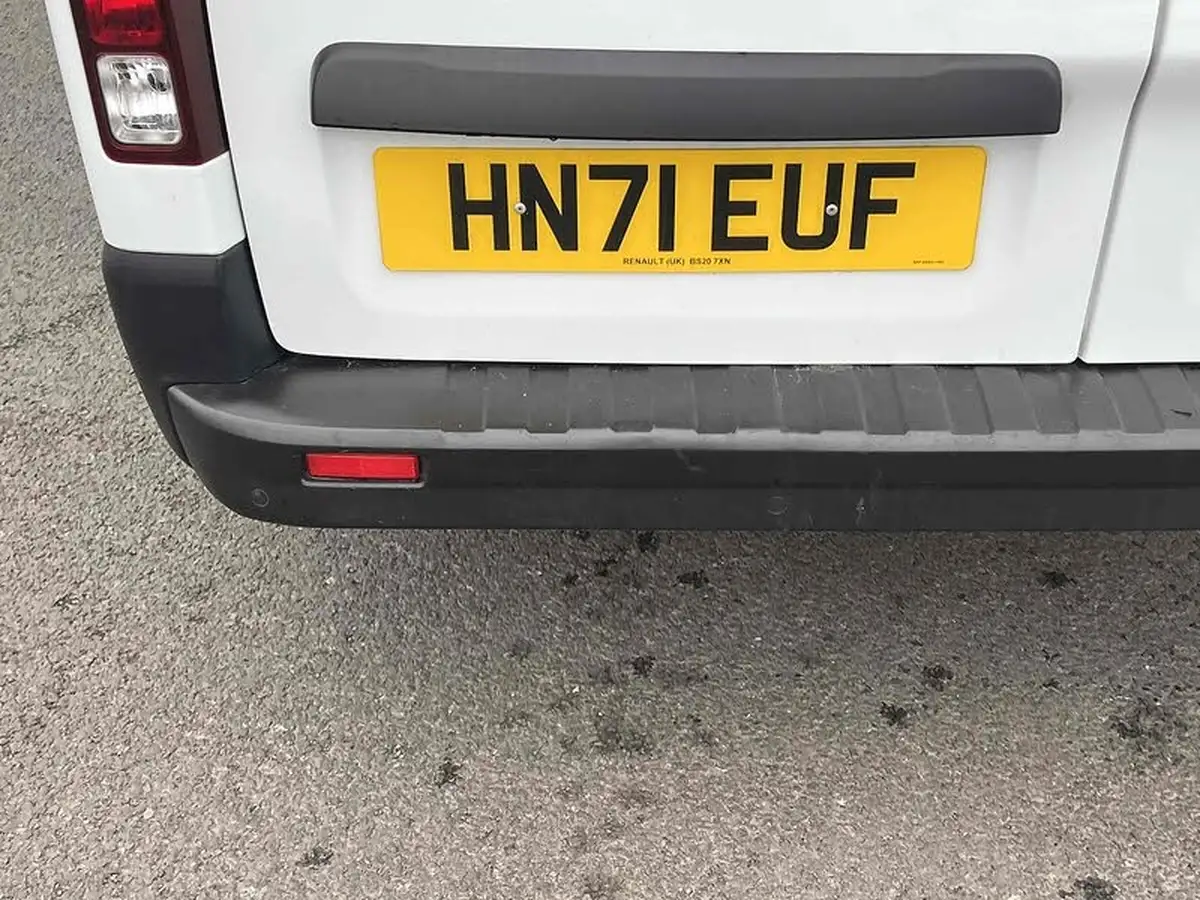 2021-renault-trafic-20dci-ll30-energy-120-business-panel-big-10