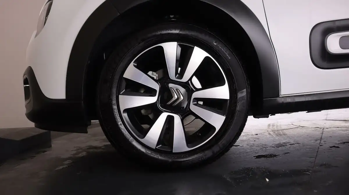 2024-citroen-c3-12-puretech-plus-83ps-big-16