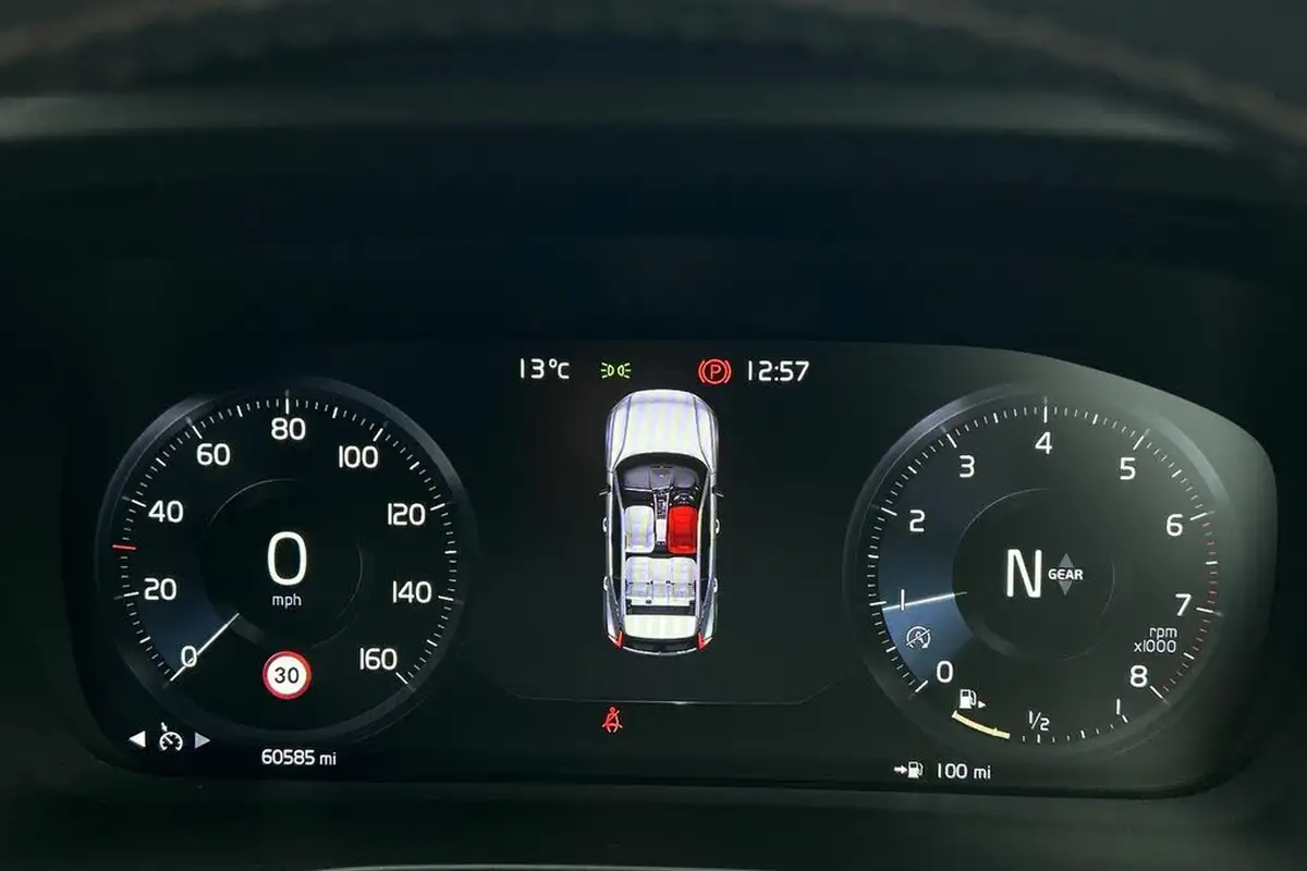 2019-volvo-xc40-15-t3-r-design-163bhp-big-9