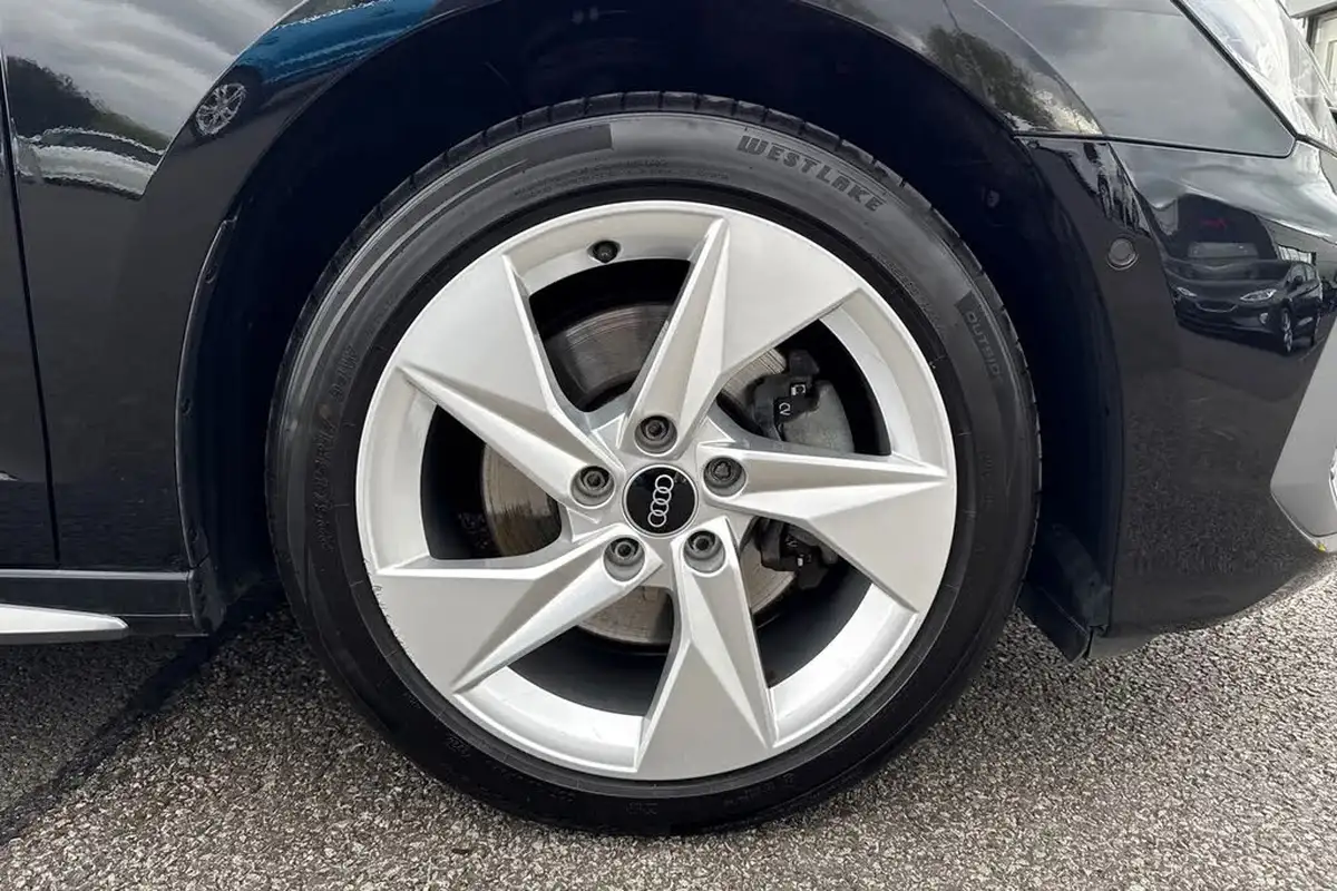 2022-audi-a3-14-40-tfsi-e-s-line-big-9