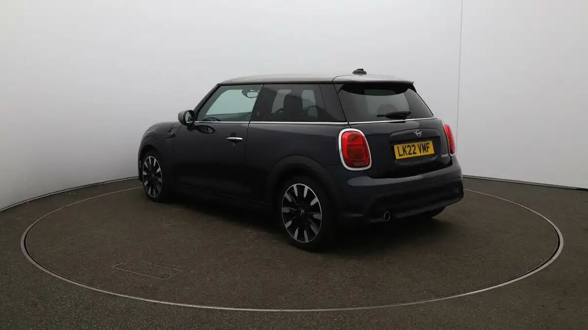 2022-mini-cooper-15-cooper-exclusive-hatchback-3d-big-53