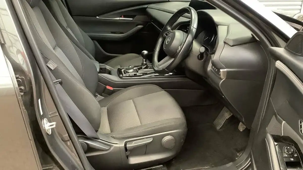 2022-mazda-cx-30-20-e-skyactiv-g-se-l-lux-big-2
