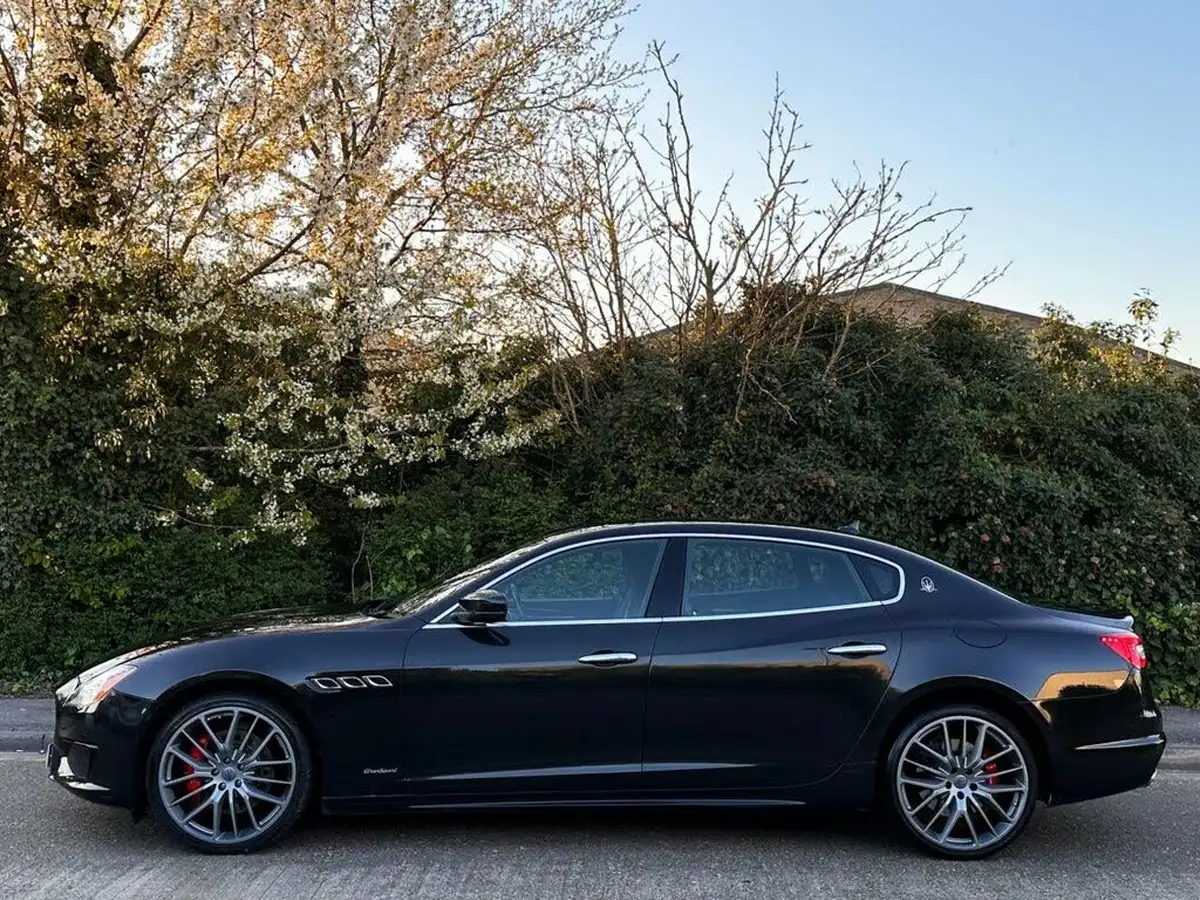 2017-maserati-quattroporte-30td-big-3