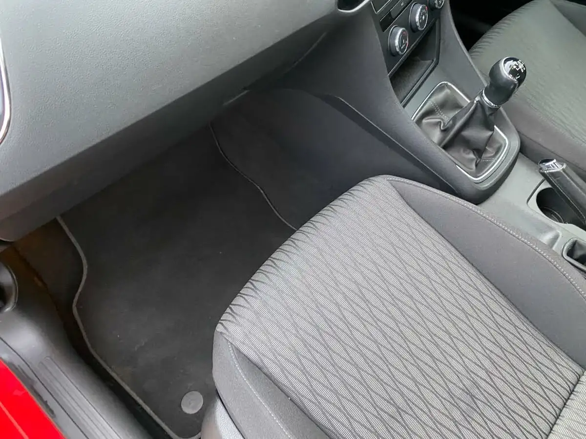2014-seat-leon-16tdi-se-tech-pack-cr-105ps-ss-hatchback-5d-big-29