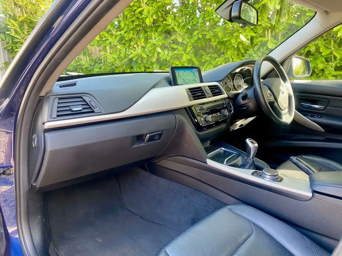 2015-bmw-3-series-20td-320d-ed-plus-touring-5d-big-52