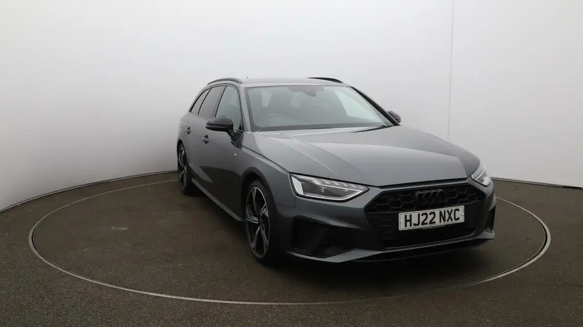 2022-audi-a4-avant-20-35-tfsi-black-edition-s-tronic-big-34