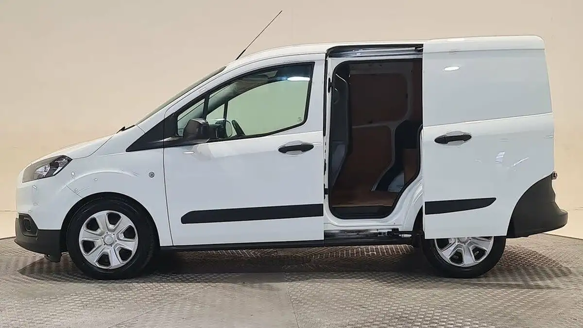 2021-ford-transit-courier-15tdci-trend-75ps-eu6dt-big-4