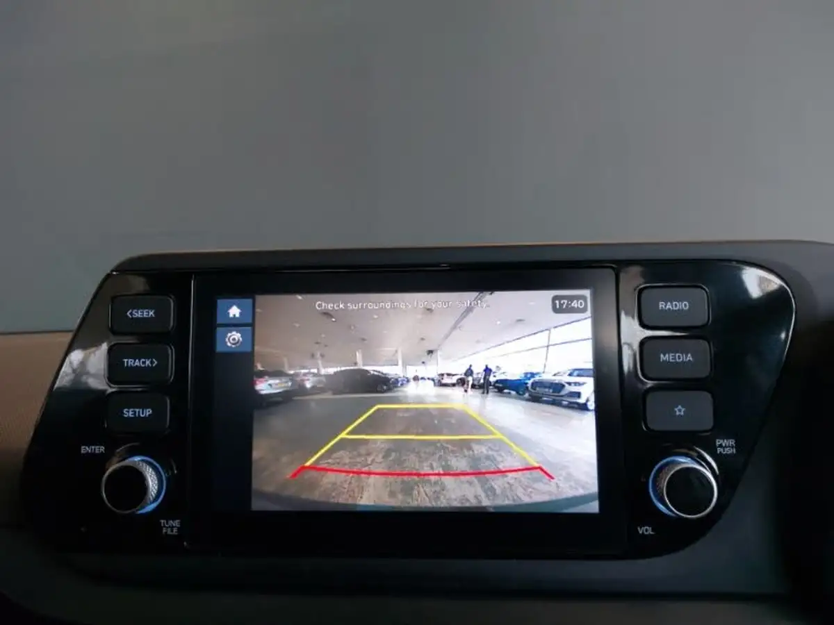 2024-hyundai-i20-10-t-gdi-advance-big-11