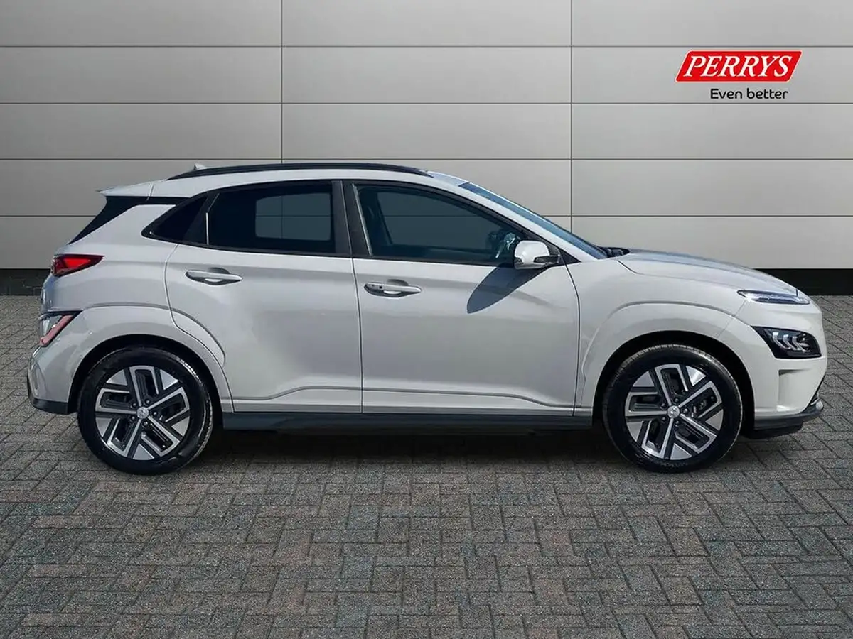2023-hyundai-kona-e-ultimate-204ps-64kwh-105kw-obc-big-2