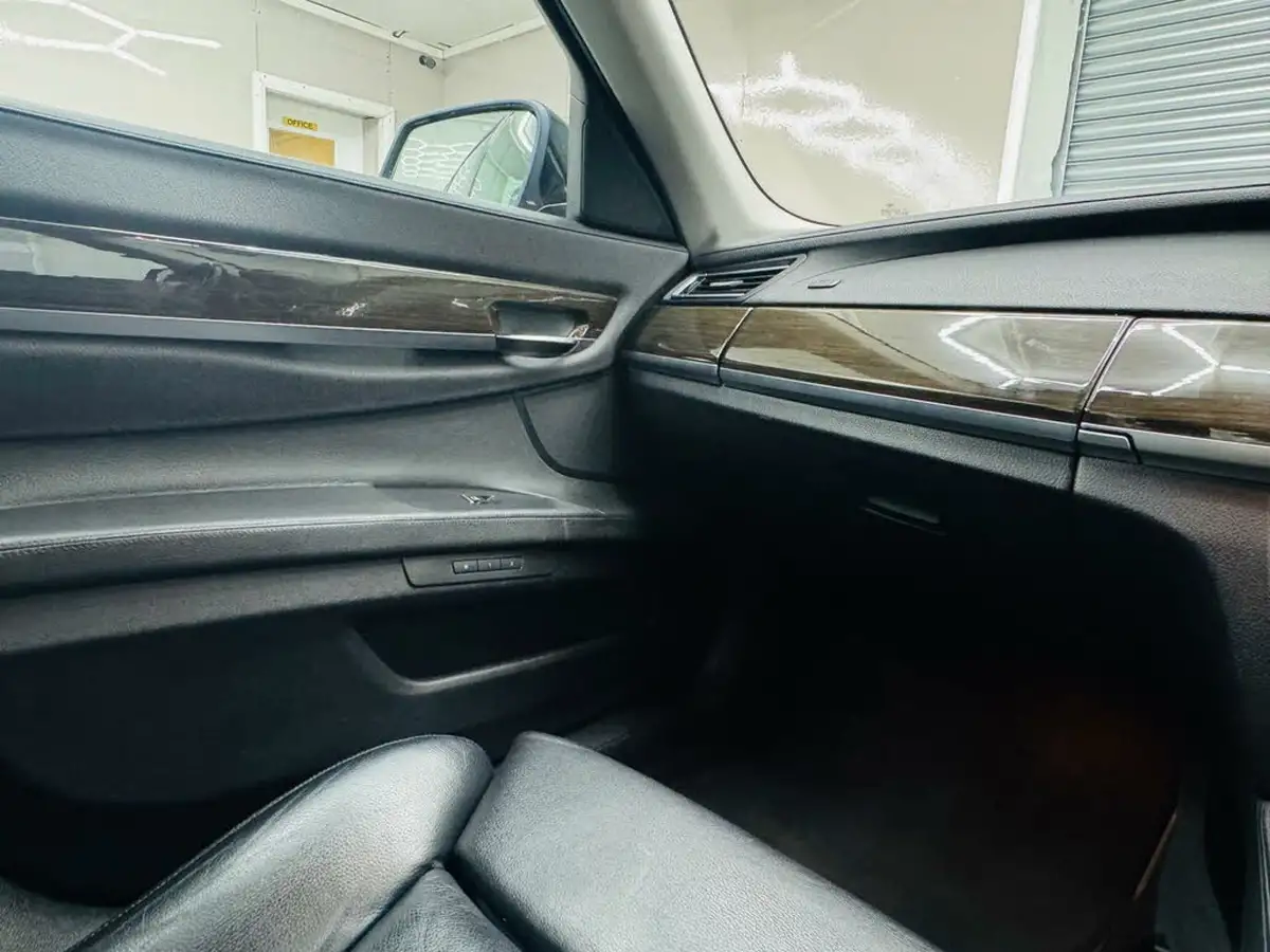 2011-bmw-7-series-30td-730ld-se-big-35
