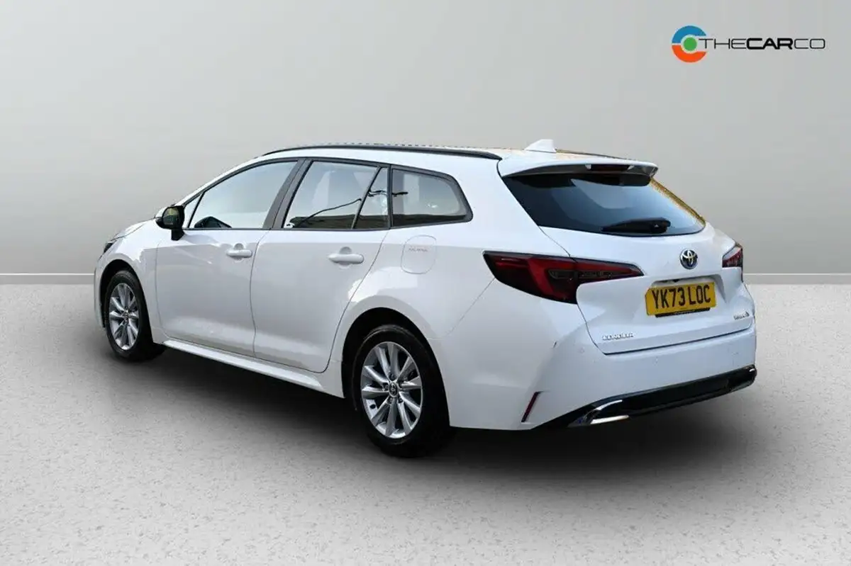 2024-toyota-corolla-18-vvt-i-icon-touring-sports-big-3