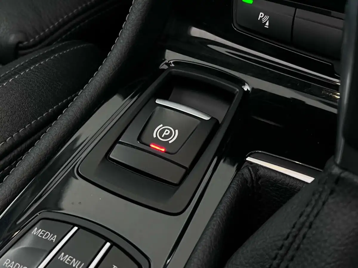 2017-bmw-2-series-20-220i-luxury-active-big-29