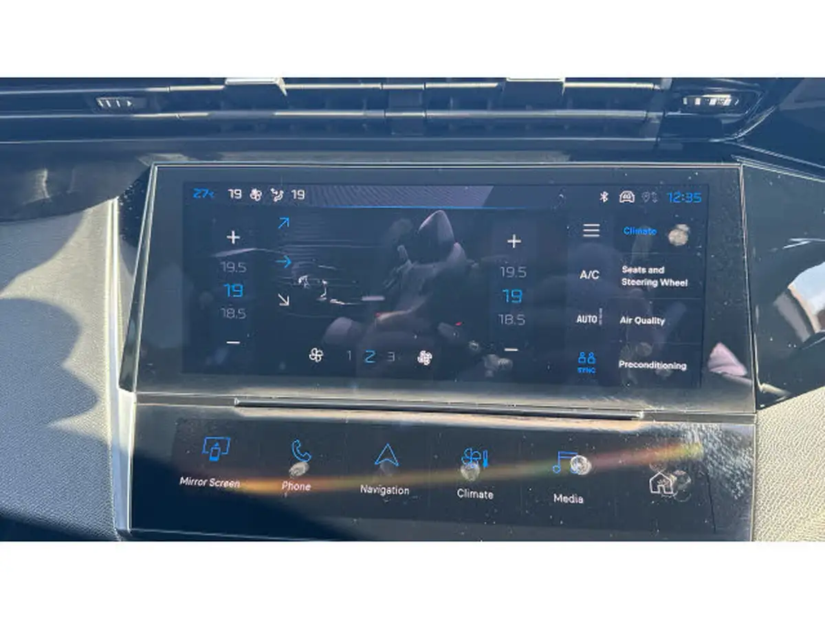 2024-peugeot-308-e-first-edition-big-11