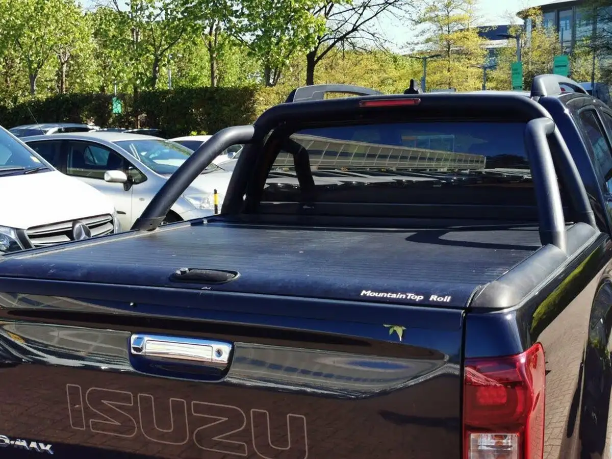 2018-isuzu-d-max-19td-blade-auto-big-26