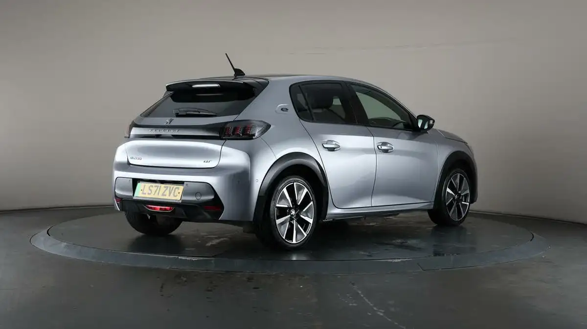 2021-peugeot-208-e-gt-50kwh-big-57