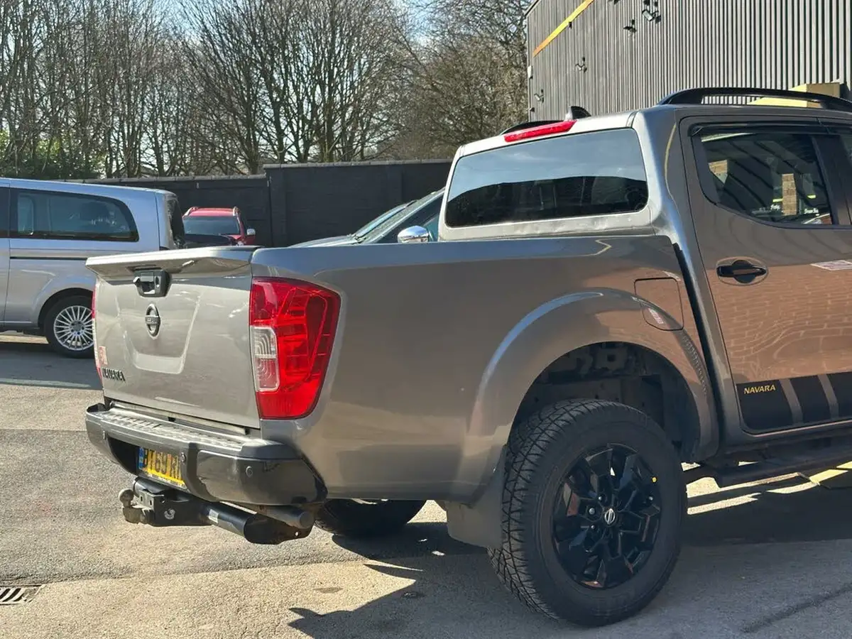 2019-nissan-navara-23dci-tt-n-guard-8-navileathersunroof-auto-big-40
