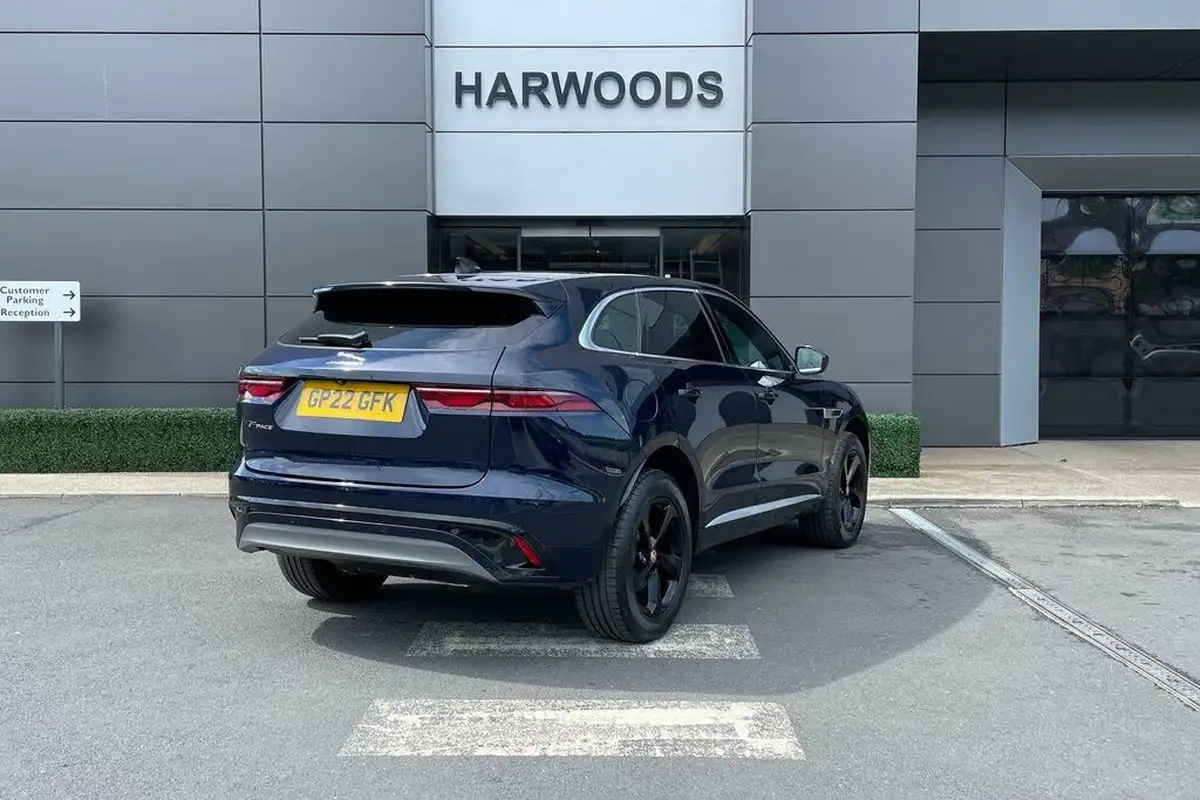 2022-jaguar-f-pace-20-d200-r-dynamic-s-big-5