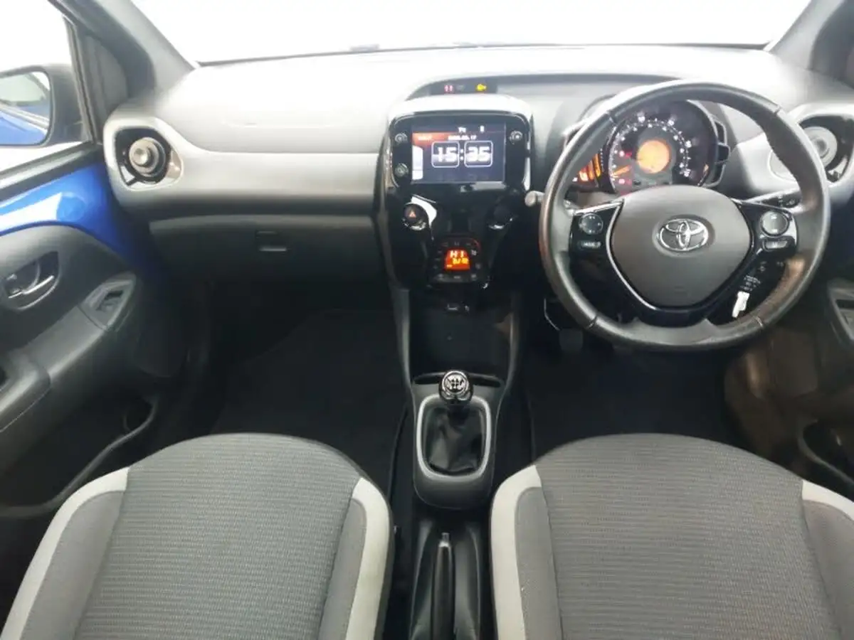 2021-toyota-aygo-10-vvt-i-x-trend-tss-big-2