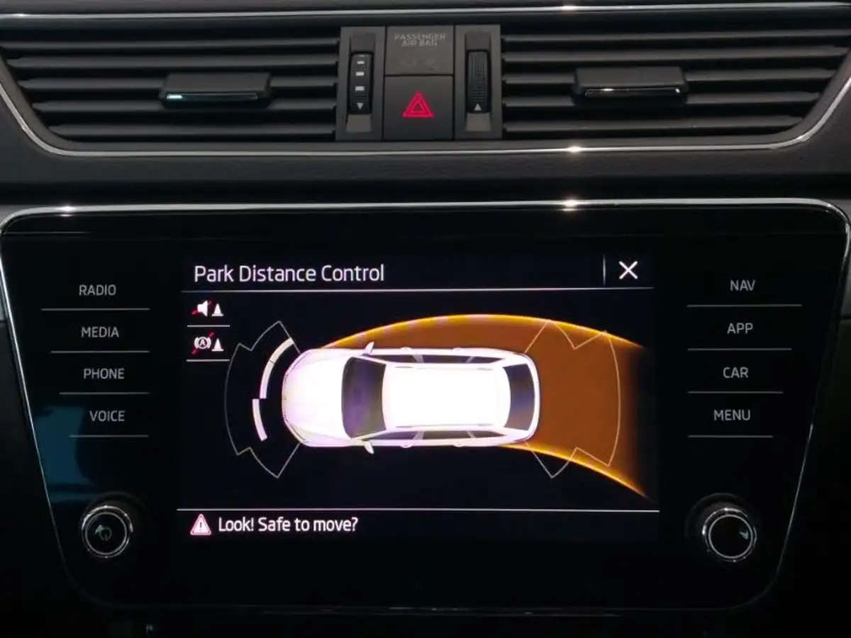 2023-skoda-superb-15-tsi-se-technology-estate-dsg-big-10