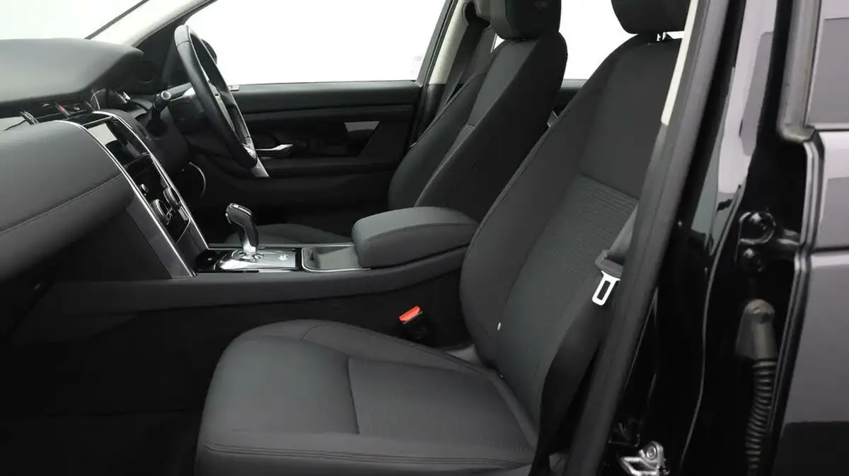 2020-land-rover-discovery-sport-20-p200-no-trim-big-13