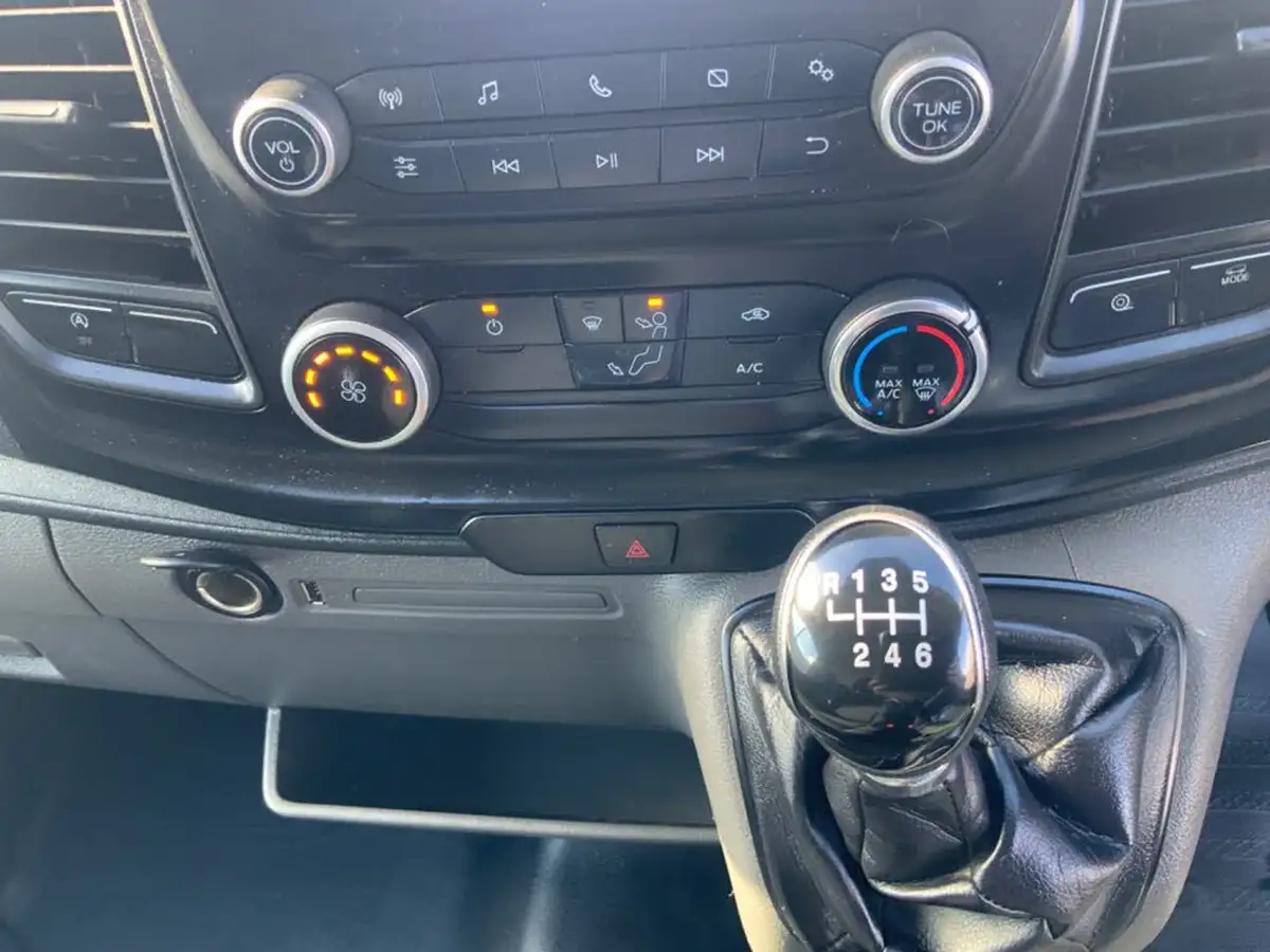 2022-ford-transit-20tdci-350-l2h2-leader-130pseu6d-rwd-panel-van-big-25