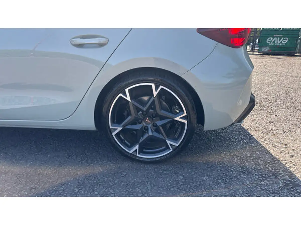 2025-cupra-leon-nf-15-e-hybrid-vz1-hatchback-big-38