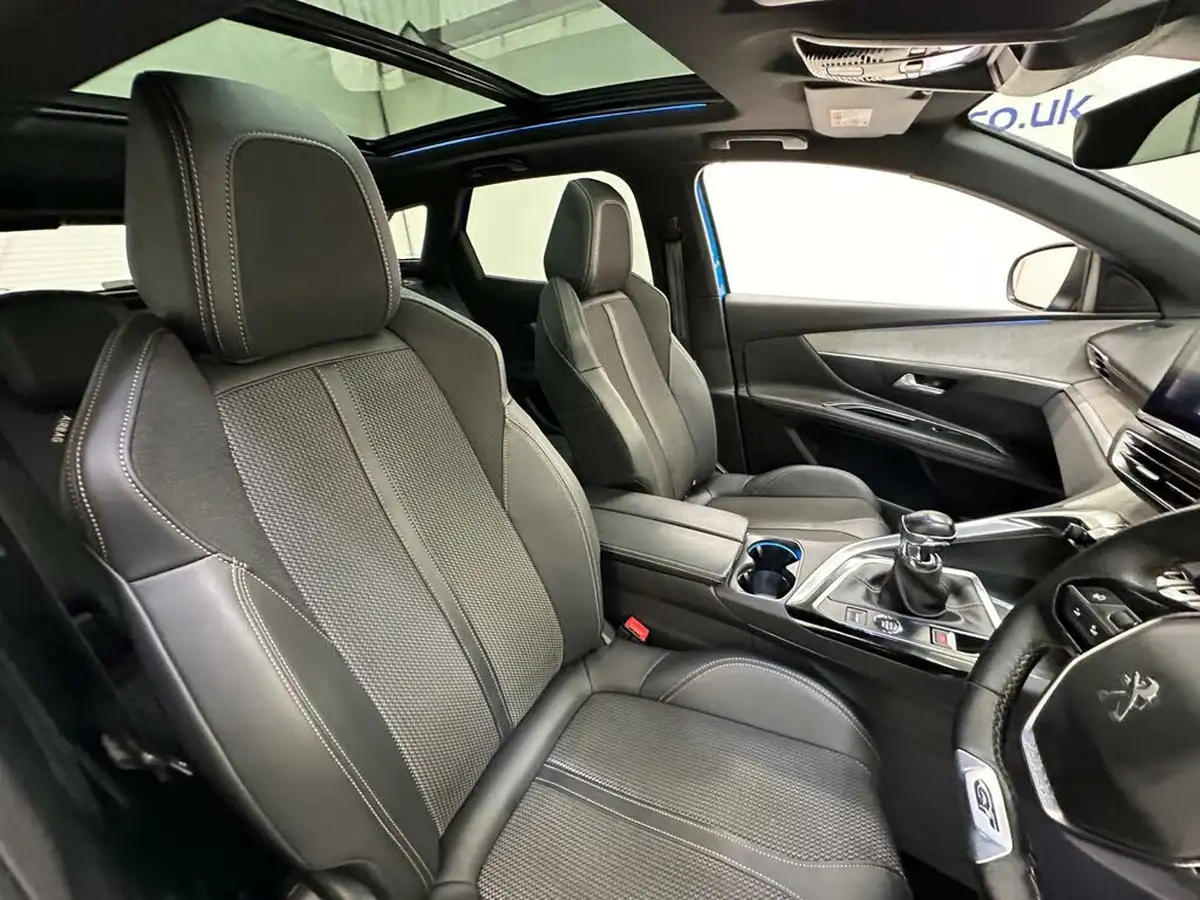 2022-peugeot-3008-suv-15-bluehdi-gt-big-10