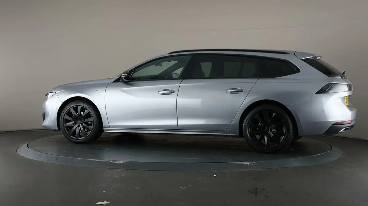 2021-peugeot-508-12-puretech-gt-big-70