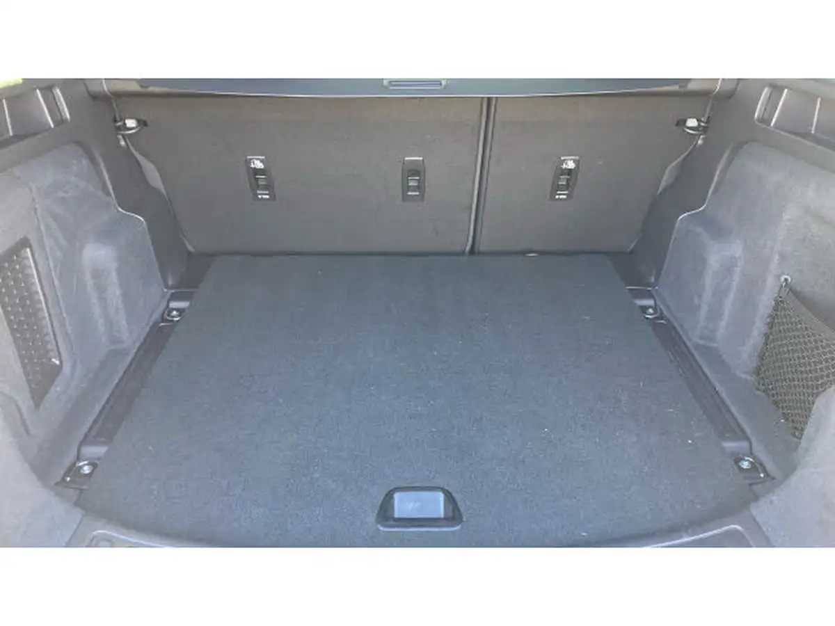 2024-land-rover-discovery-sport-20-d200-dynamic-se-big-9