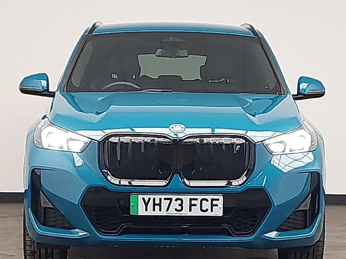2023-bmw-ix1-e-xdrive30-m-sport-pro-packtech-plus-pack-big-15