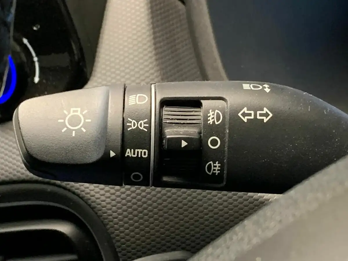 2021-hyundai-kona-16-gdi-premium-hybrid-big-25