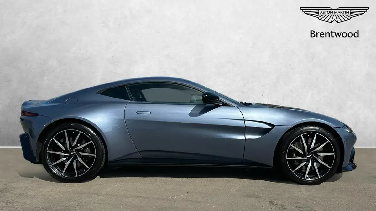 2019-aston-martin-vantage-40-v8-vantage-big-11