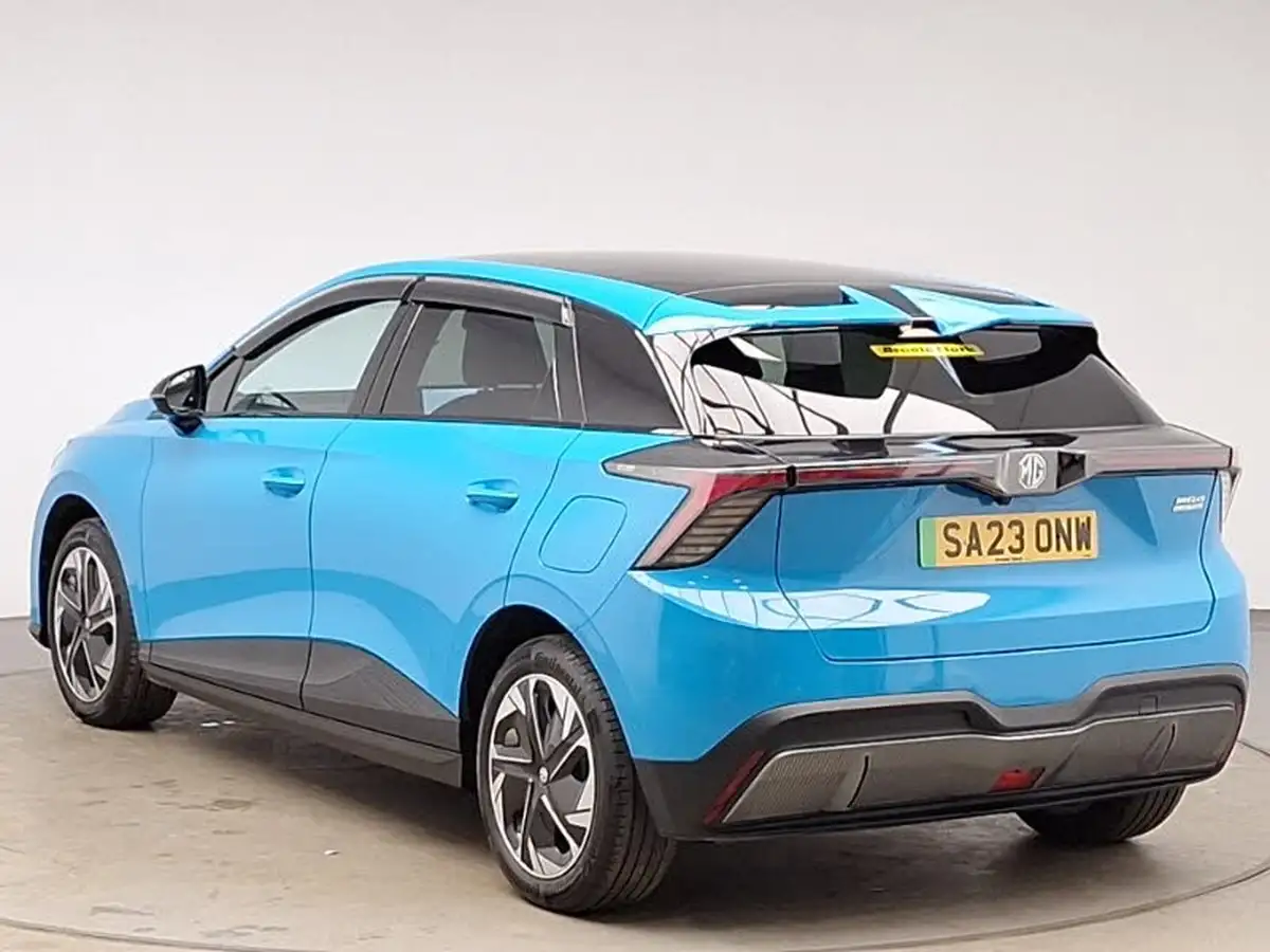 2023-mg-mg4-e-trophy-ev-203ps-long-big-1