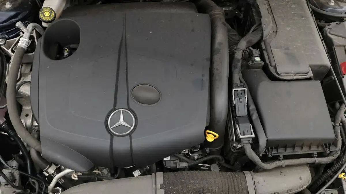 2018-mercedes-benz-cla-21d-cla-220-amg-line-coupe-4d-big-19