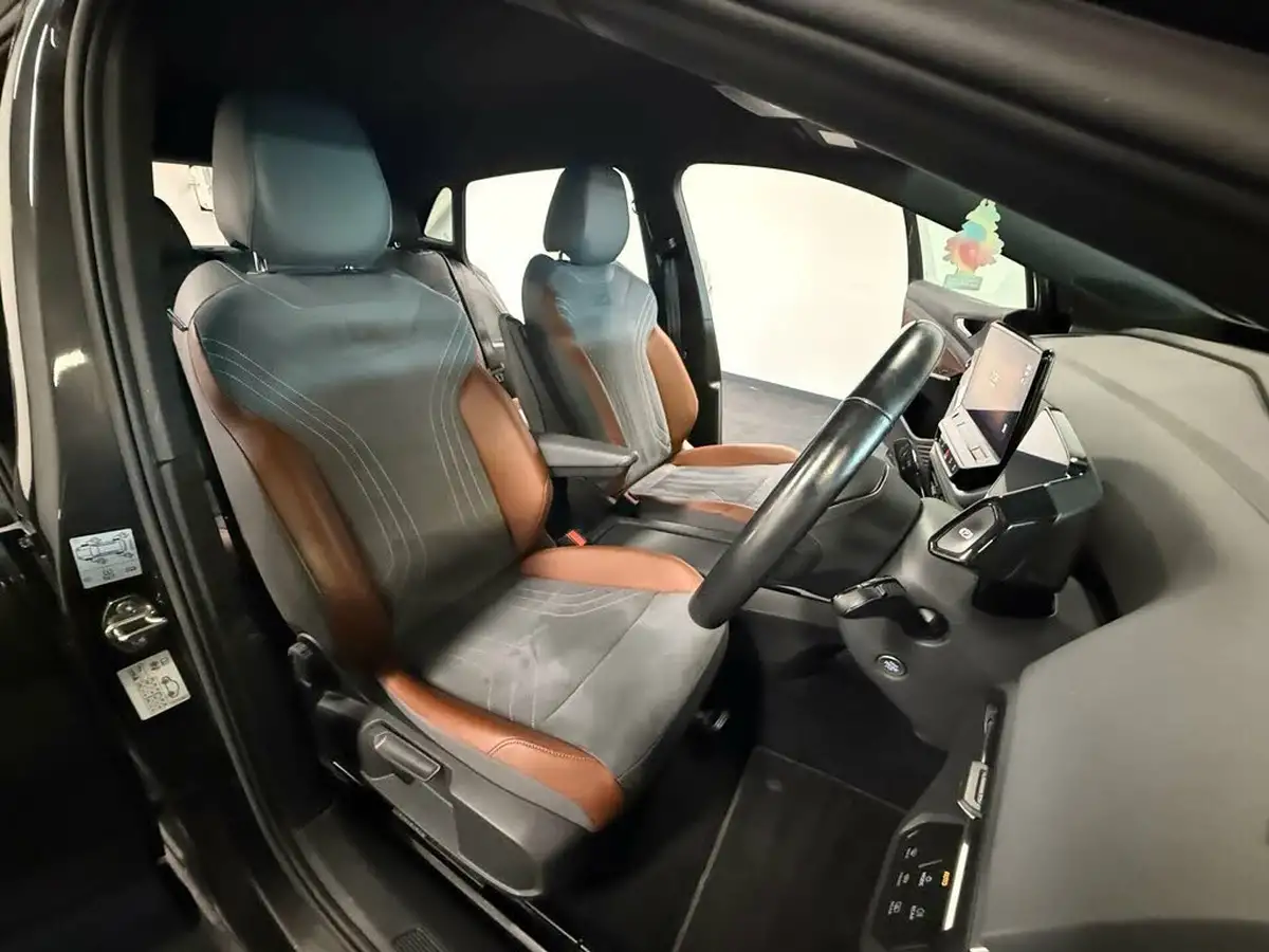 2021-volkswagen-id4-e-first-edition-big-13