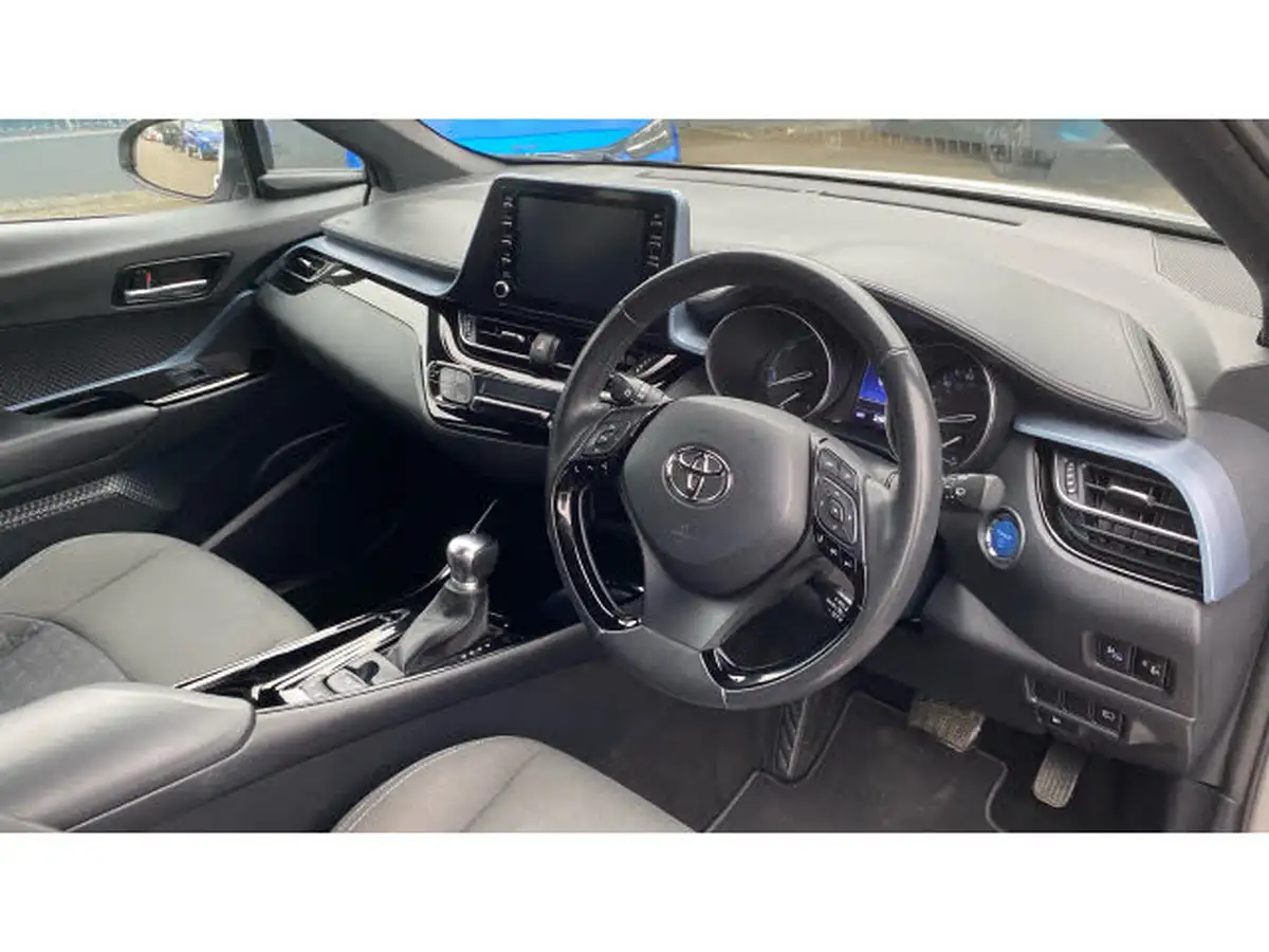 2021-toyota-c-hr-20-vvt-i-design-big-10