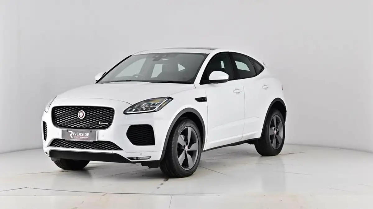 2020-jaguar-e-pace-20-i4d-chequered-flag-180ps-big-56