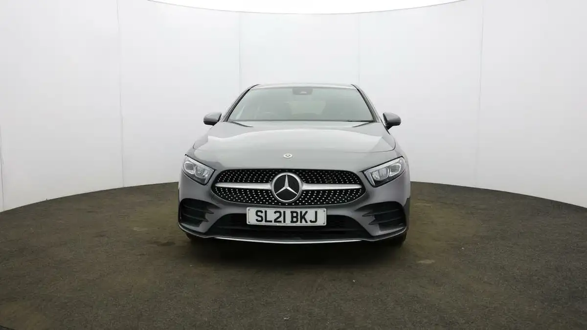2021-mercedes-benz-a-class-13-a250e-amg-line-hatchback-5d-big-33