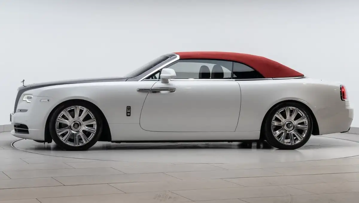 2016-rolls-royce-dawn-66-big-3