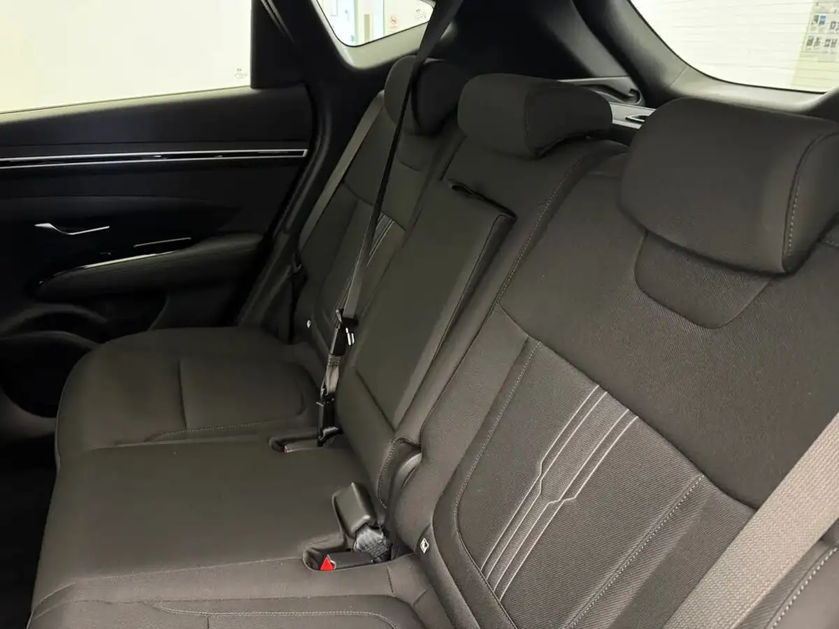 2024-hyundai-tucson-16-t-gdi-premium-150ps-big-10