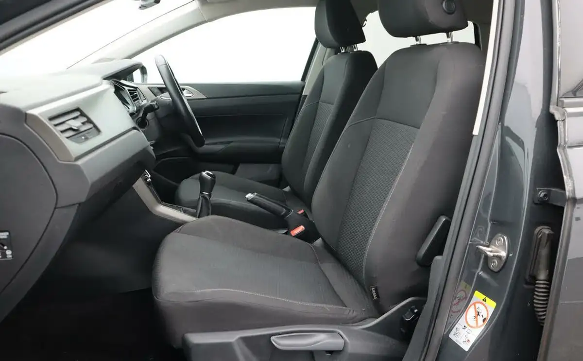2020-volkswagen-polo-10-match-big-14