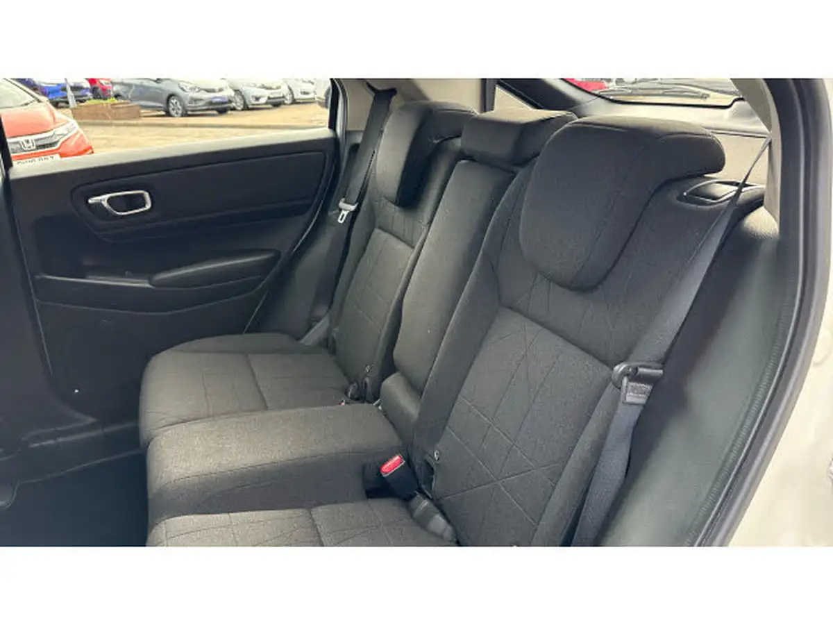 2023-honda-hr-v-15-i-mmd-elegance-big-7