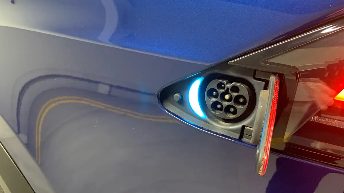 2018-tesla-model-x-e-75d-big-48